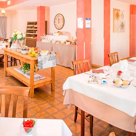 Hotel Taormina 2*