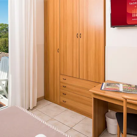 ホテル Taormina 2*