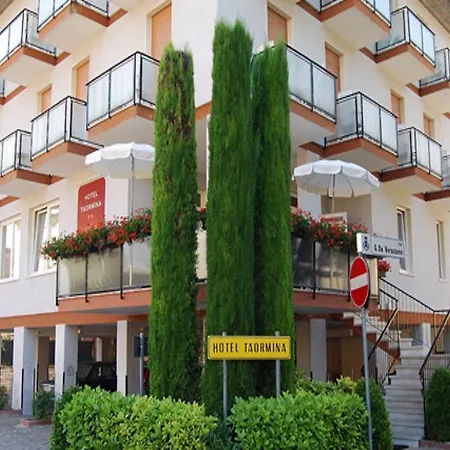 ホテル Taormina 2*
