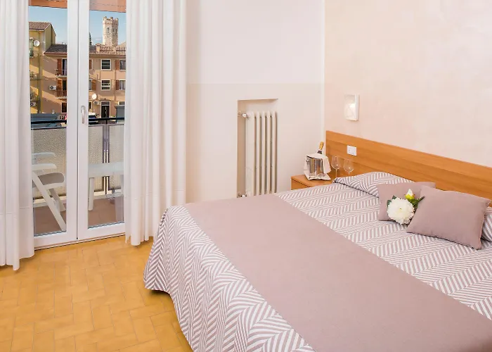 מלון Taormina 2*